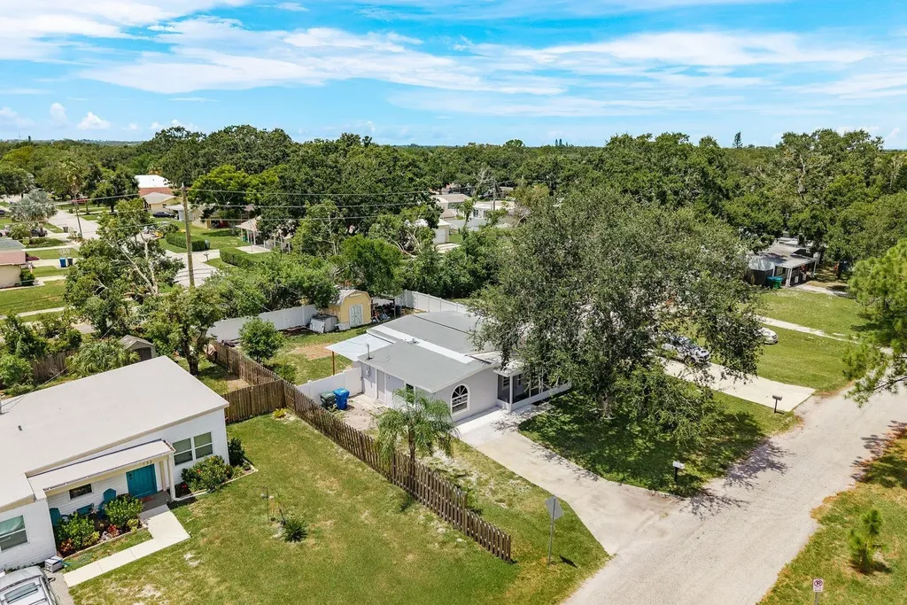 130 Melody Lane Largo FL 33771