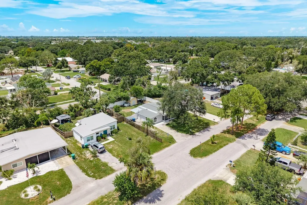 130 Melody Lane Largo FL 33771