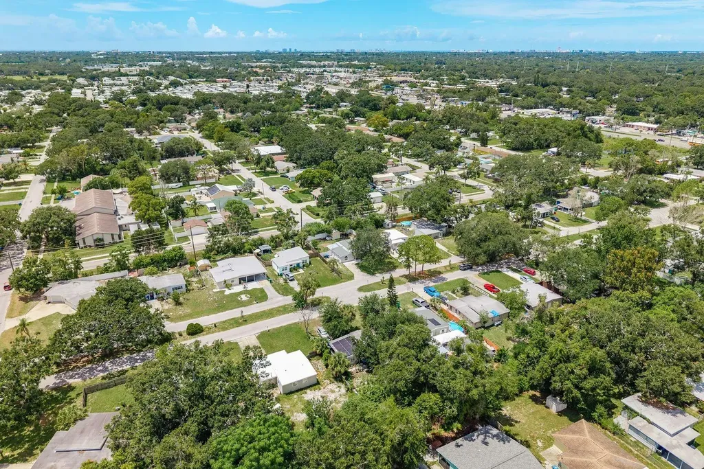 130 Melody Lane Largo FL 33771