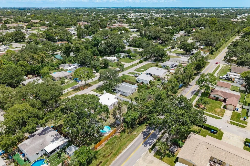 130 Melody Lane Largo FL 33771