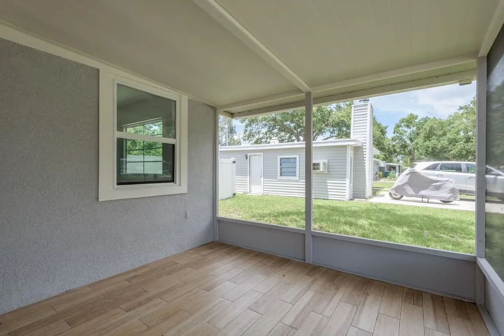 130 Melody Lane Largo FL 33771