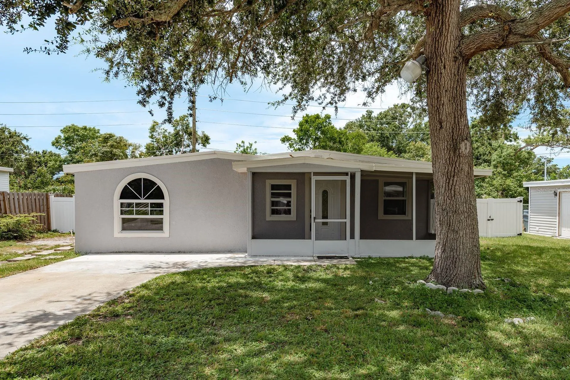 130 Melody Lane Largo FL 33771