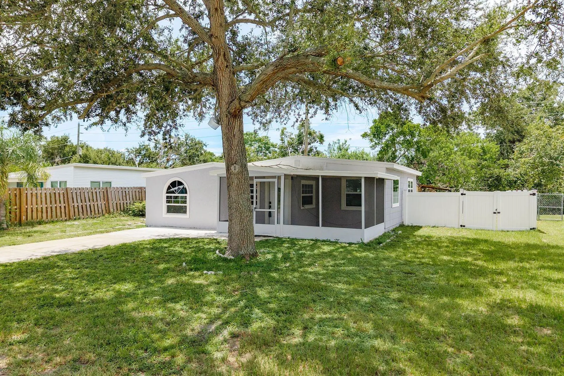 130 Melody Lane Largo FL 33771
