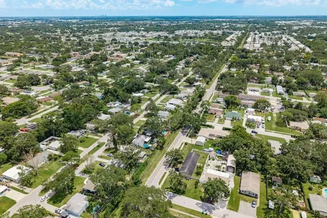 130 Melody Lane Largo FL 33771