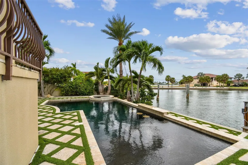 5405 Leilani Drive St Pete Beach FL 33706