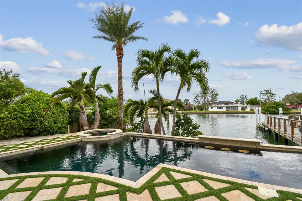 5405 Leilani Drive St Pete Beach FL 33706