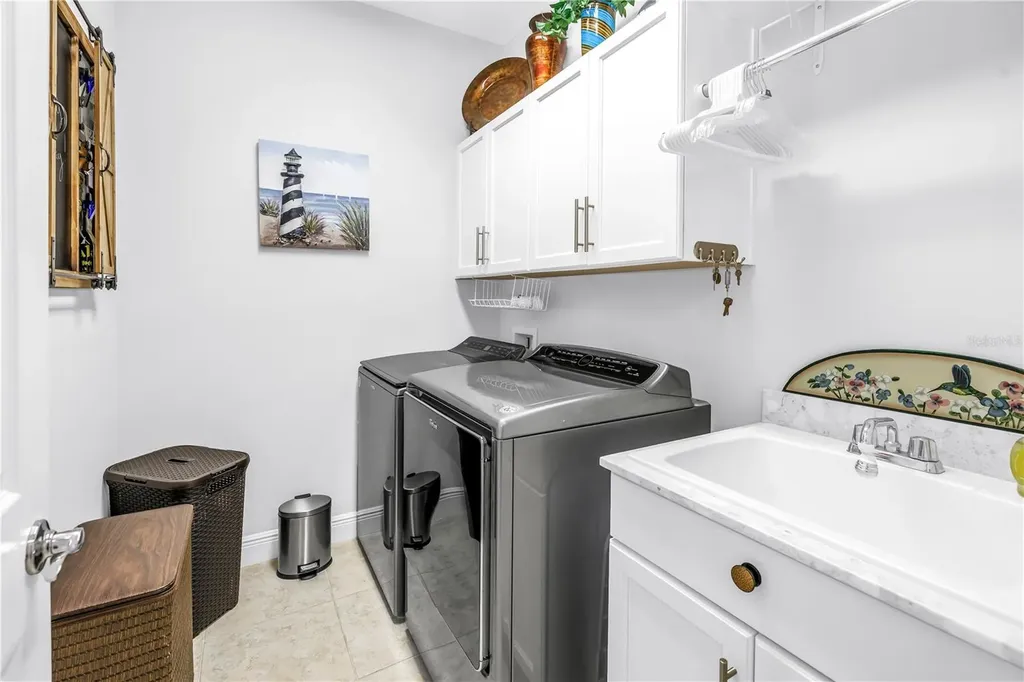 7604 Registrar Way Sarasota FL 34243