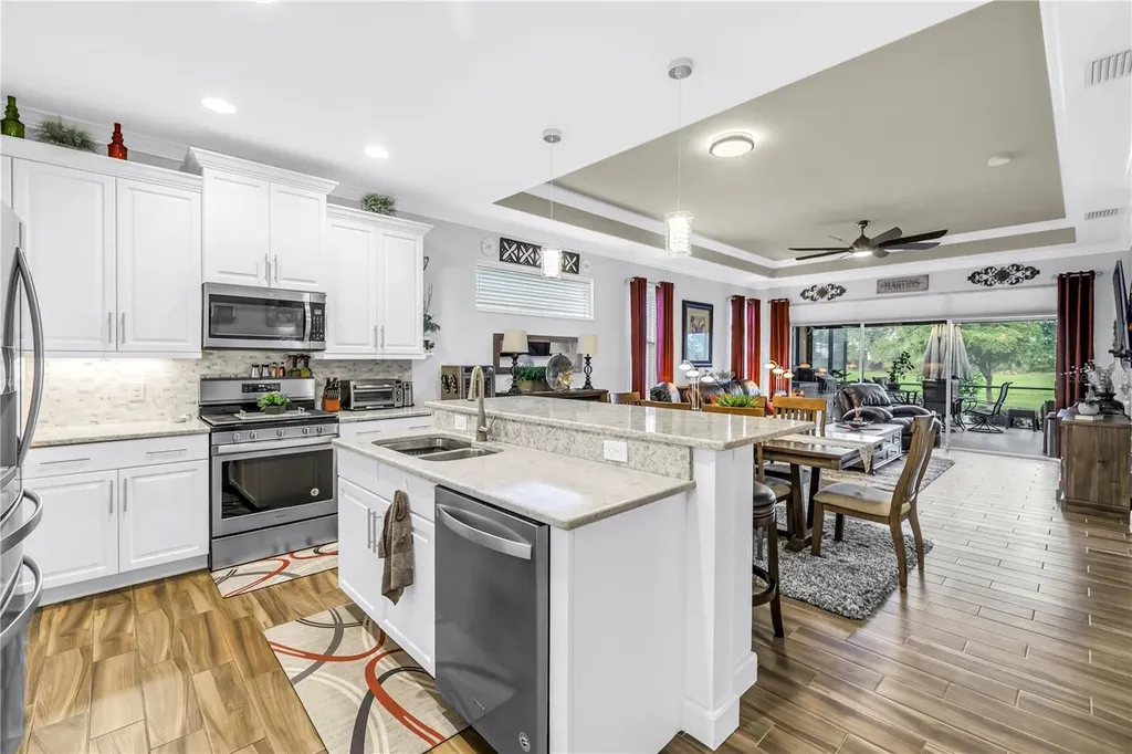 7604 Registrar Way Sarasota FL 34243