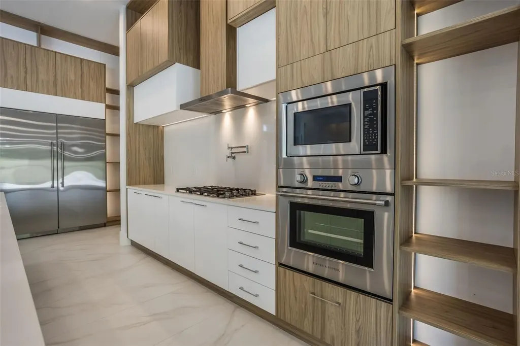 16110 Pendio Drive Bella Collina FL 34756