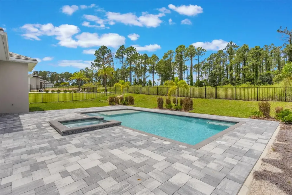 16110 Pendio Drive Bella Collina FL 34756