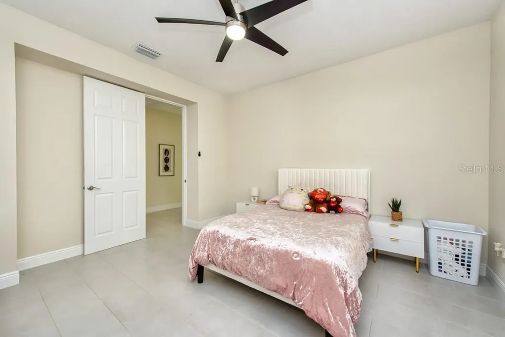14529 Woodland Spur Drive Lithia FL 33547