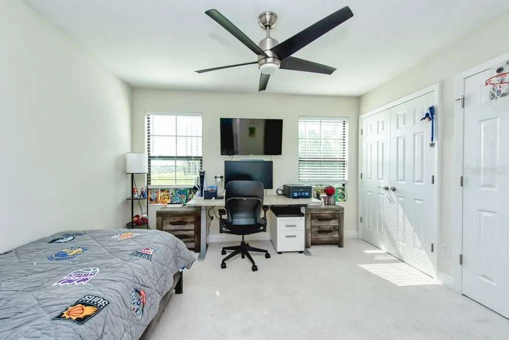 14529 Woodland Spur Drive Lithia FL 33547