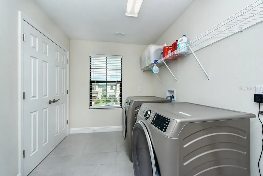 14529 Woodland Spur Drive Lithia FL 33547