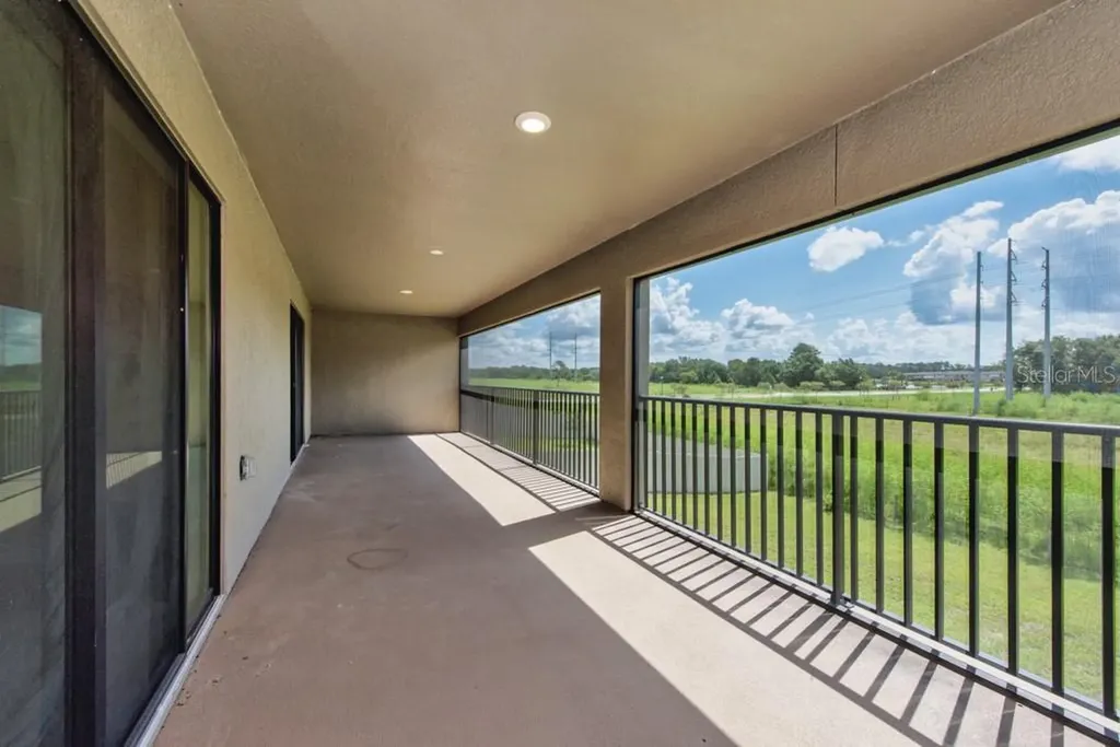 14529 Woodland Spur Drive Lithia FL 33547
