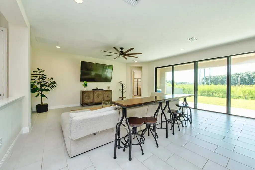 14529 Woodland Spur Drive Lithia FL 33547