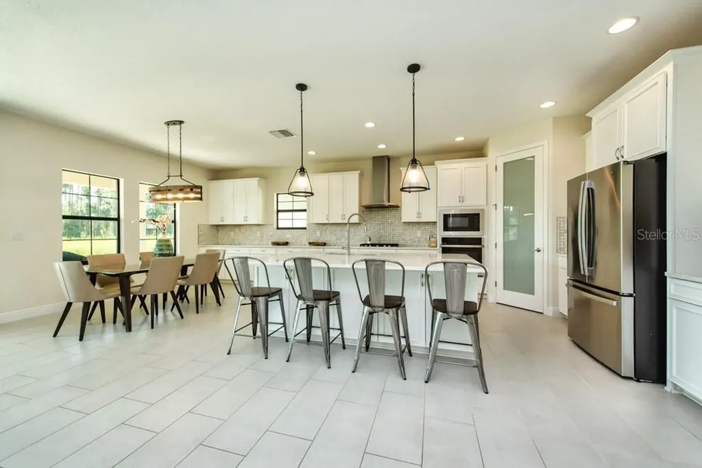 14529 Woodland Spur Drive Lithia FL 33547