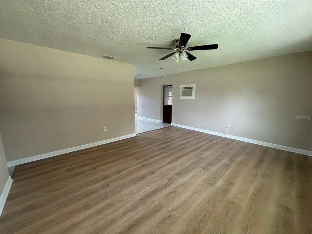 9950 52nd Terrace N St Petersburg FL 33708