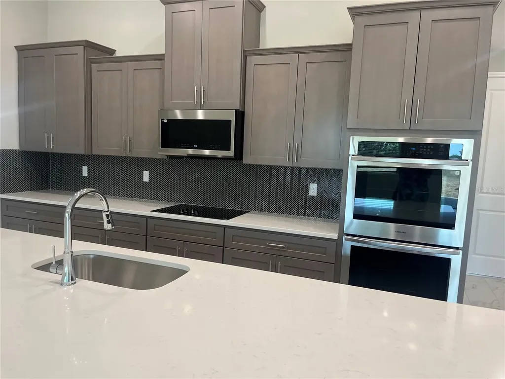 12975 Stillwater Cove Drive Astatula FL 34705