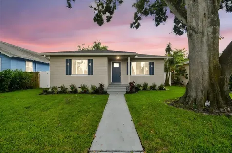 2718 8th Avenue N St Petersburg FL 33713