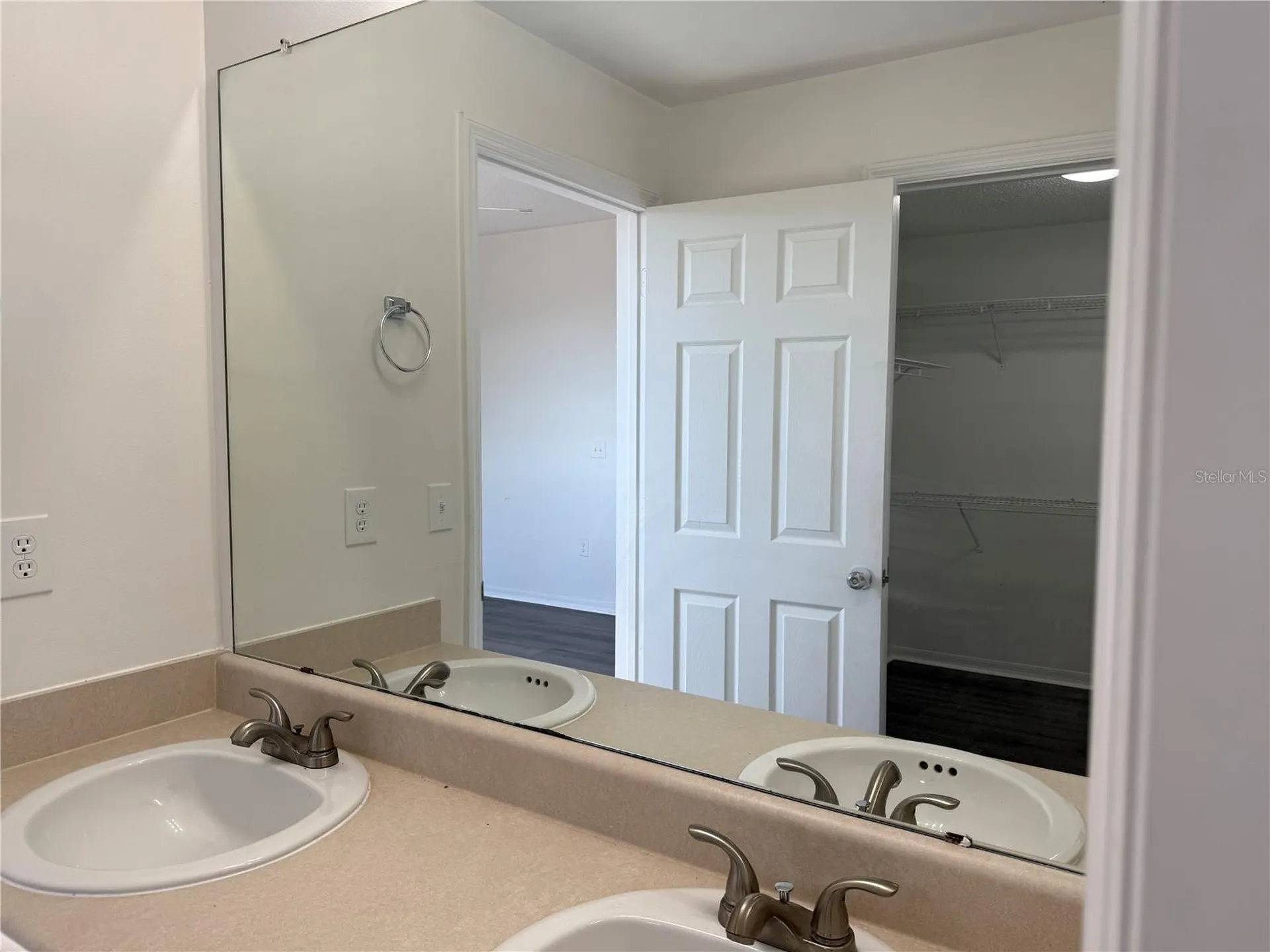5721 Bentgrass Drive Sarasota FL 34235