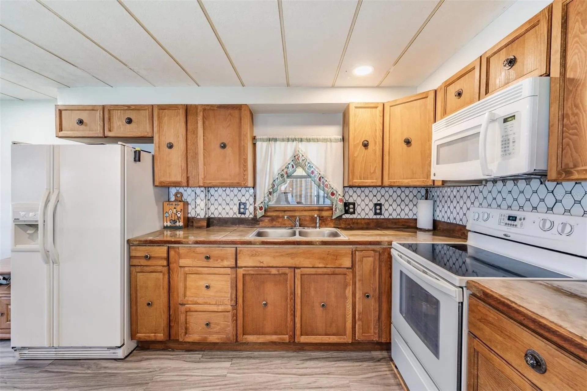 39601 Elgin Drive Zephyrhills FL 33542