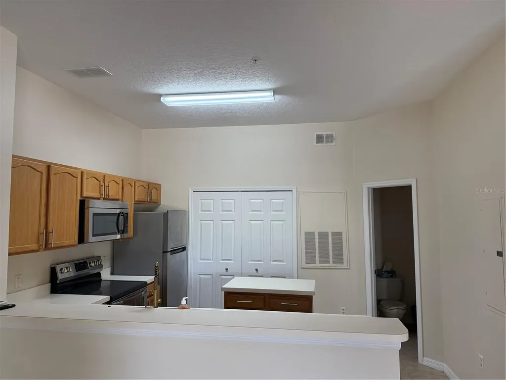 970 N Spring Garden Avenue Deland FL 32720