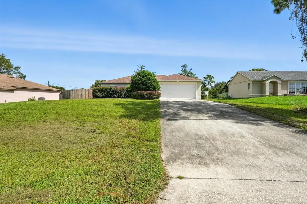 3154 Lynnhaven Street Deltona FL 32738