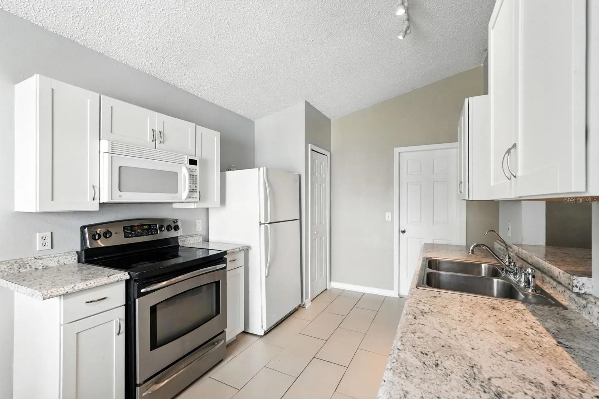 3154 Lynnhaven Street Deltona FL 32738