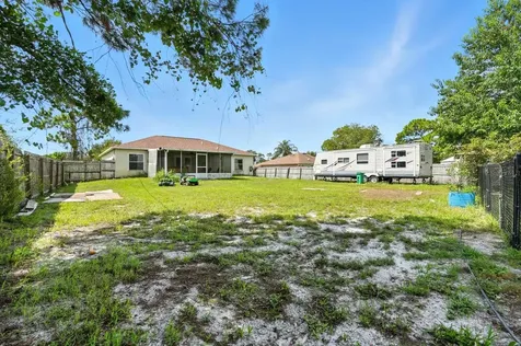3154 Lynnhaven Street Deltona FL 32738
