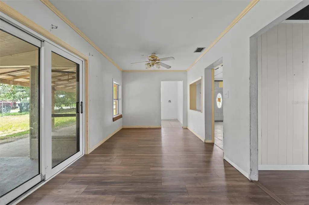 330 W 4th Street Frostproof FL 33843