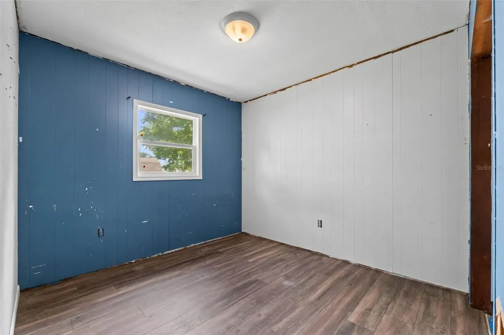 330 W 4th Street Frostproof FL 33843