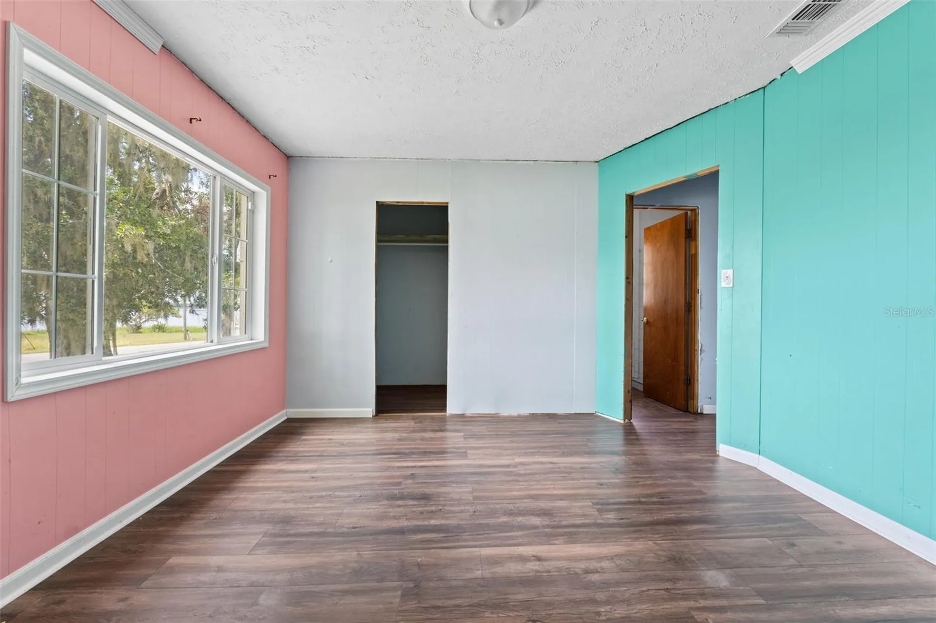 330 W 4th Street Frostproof FL 33843