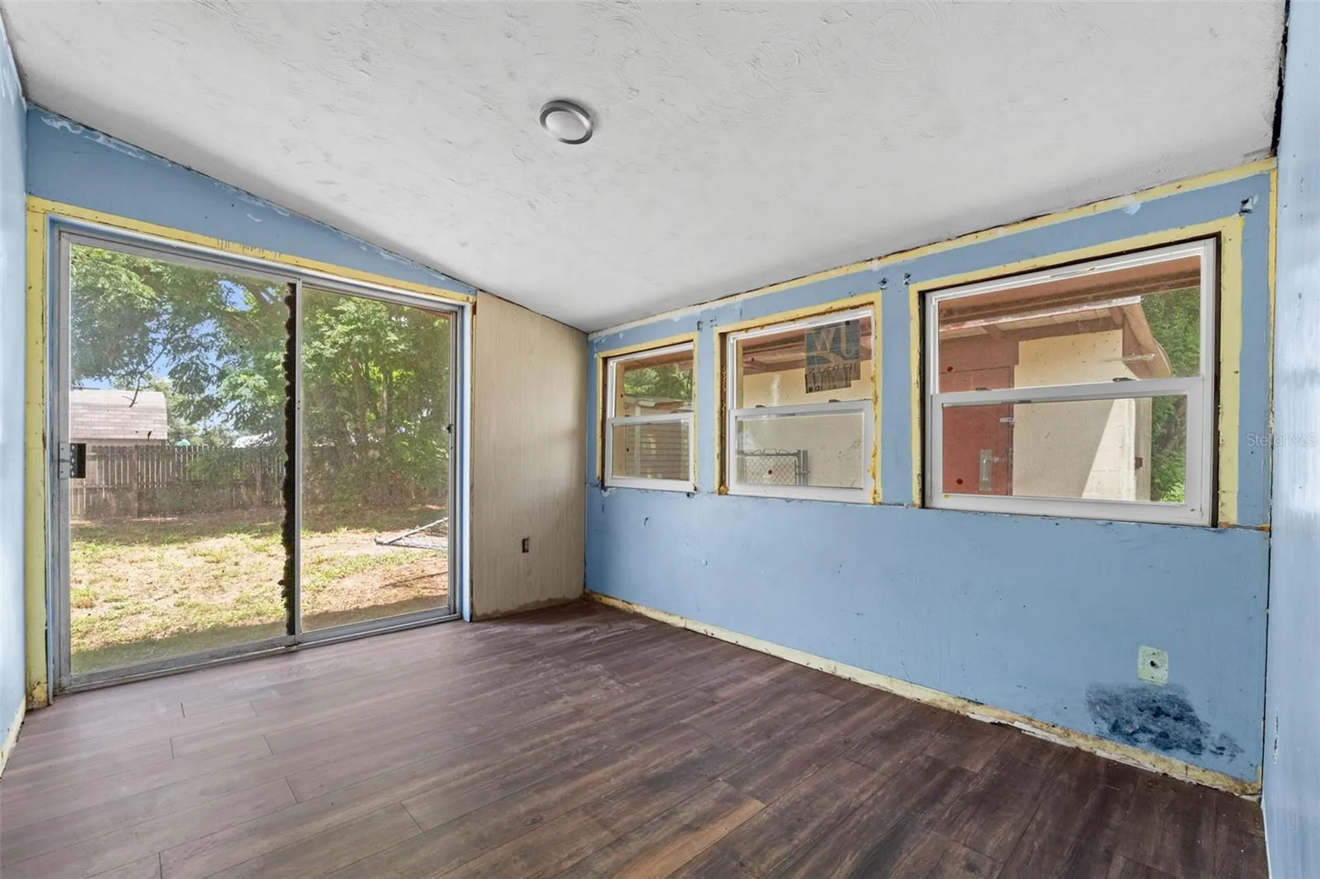 330 W 4th Street Frostproof FL 33843