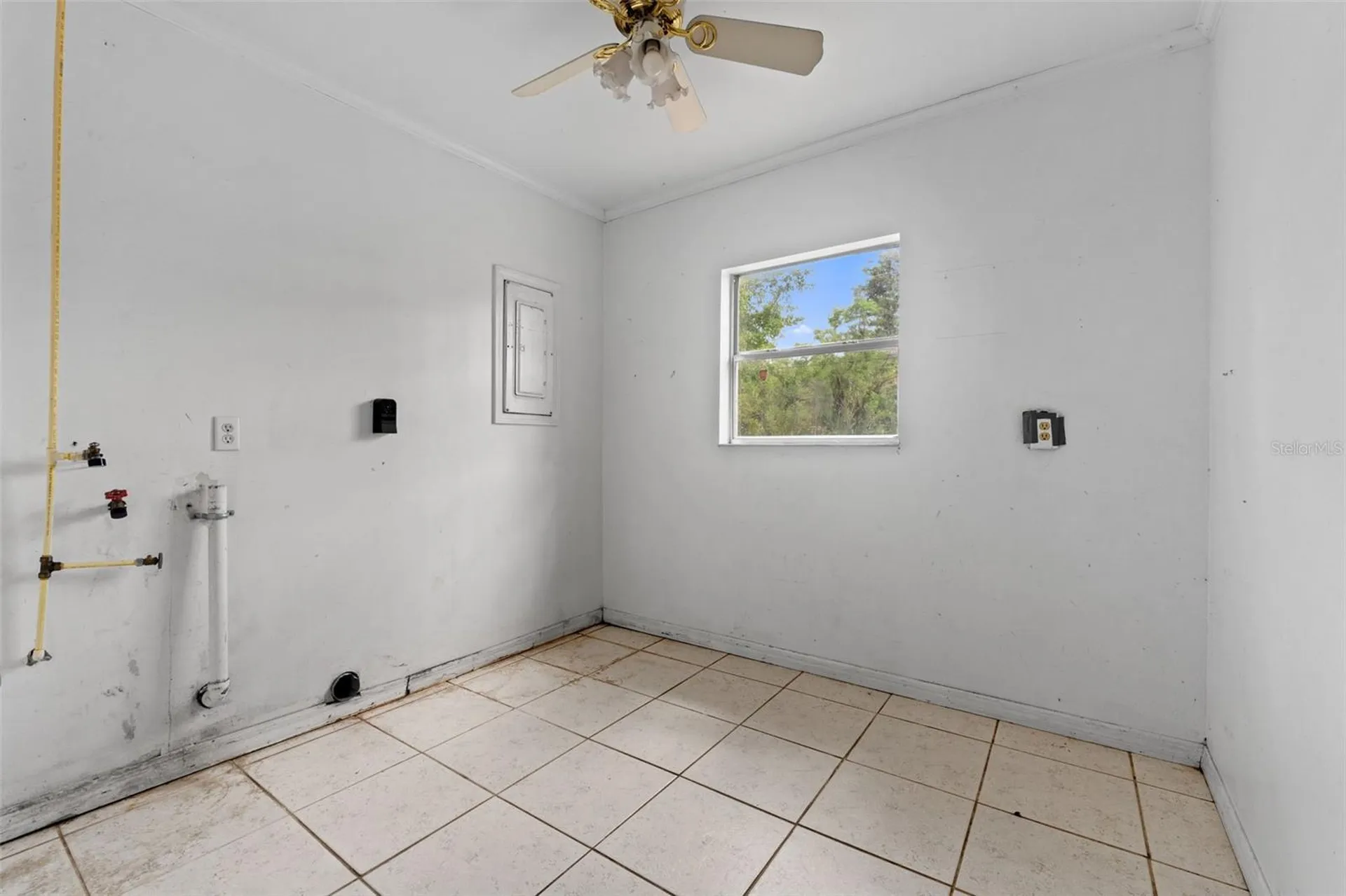 330 W 4th Street Frostproof FL 33843
