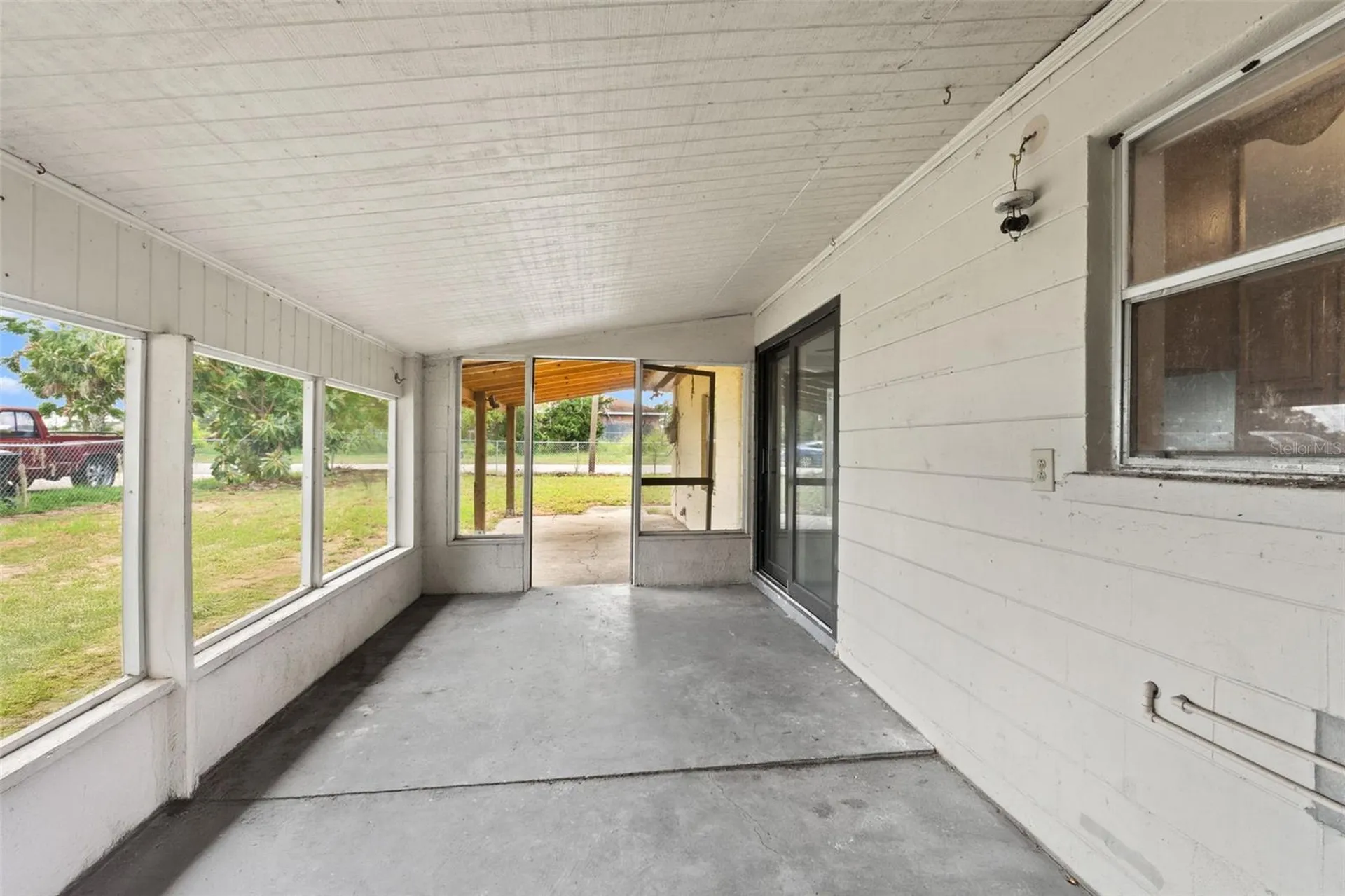330 W 4th Street Frostproof FL 33843