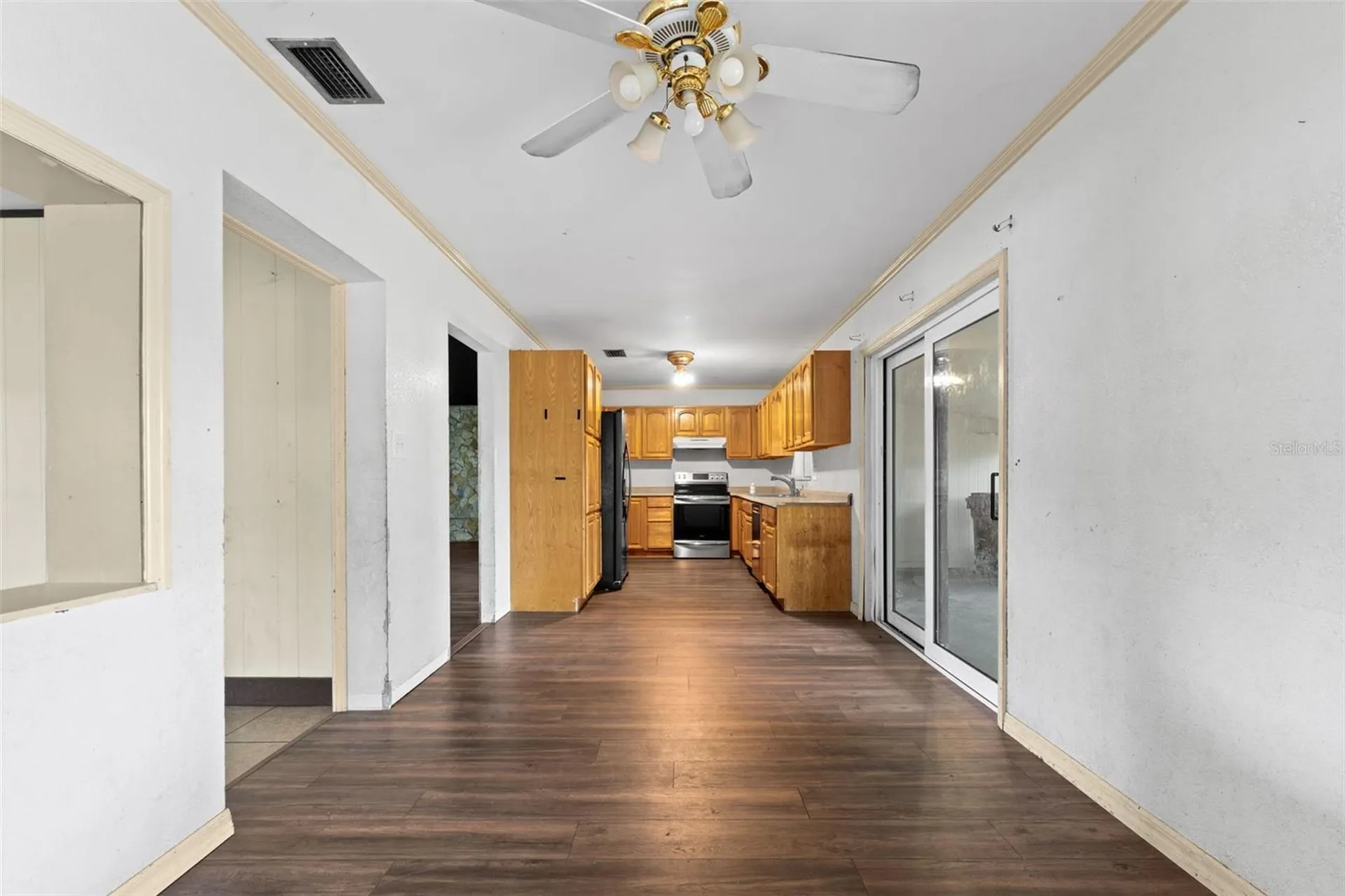 330 W 4th Street Frostproof FL 33843