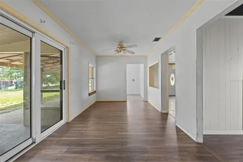 330 W 4th Street Frostproof FL 33843