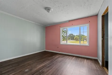 330 W 4th Street Frostproof FL 33843