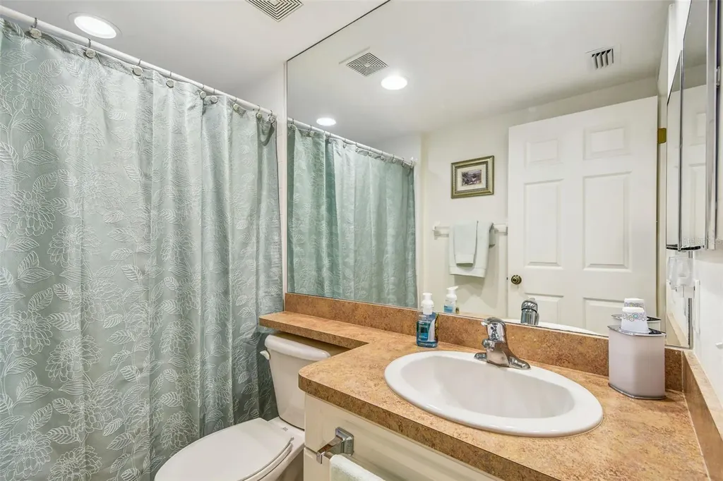 960 Starkey Road Largo FL 33771