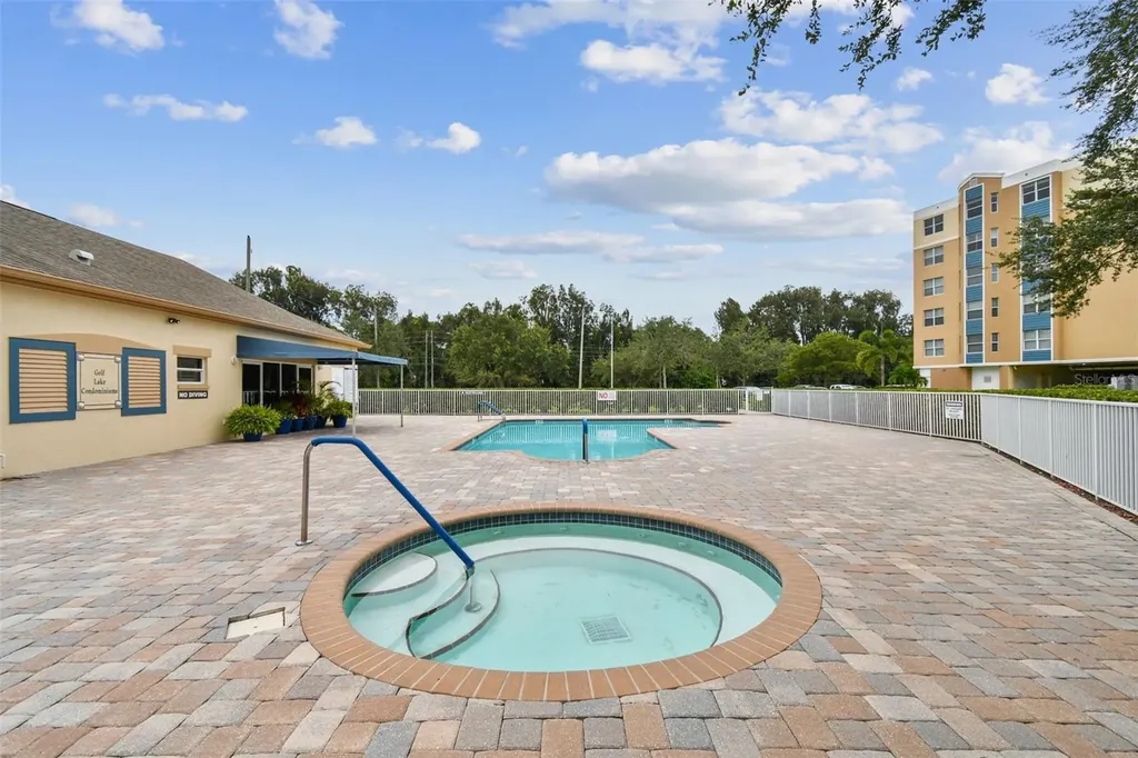 960 Starkey Road Largo FL 33771