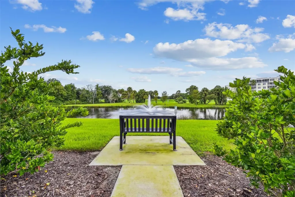 960 Starkey Road Largo FL 33771