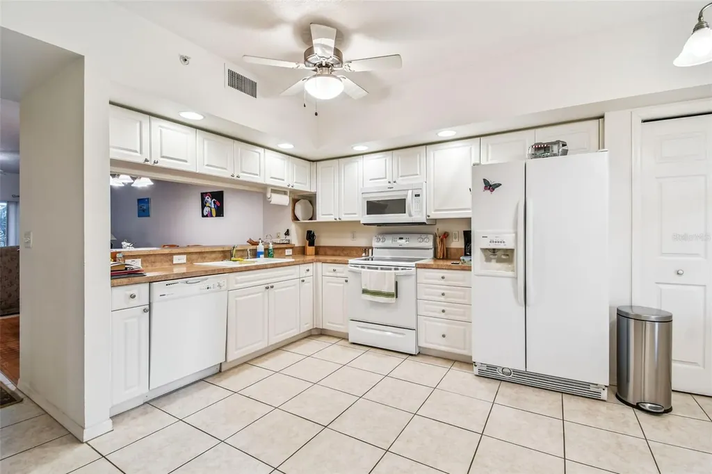 960 Starkey Road Largo FL 33771