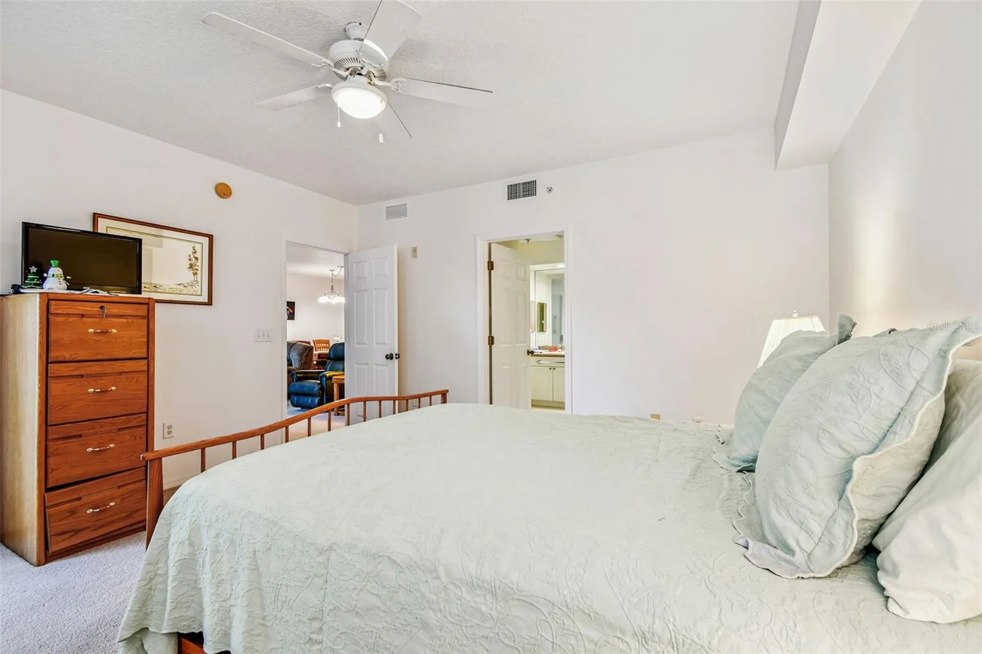 960 Starkey Road Largo FL 33771