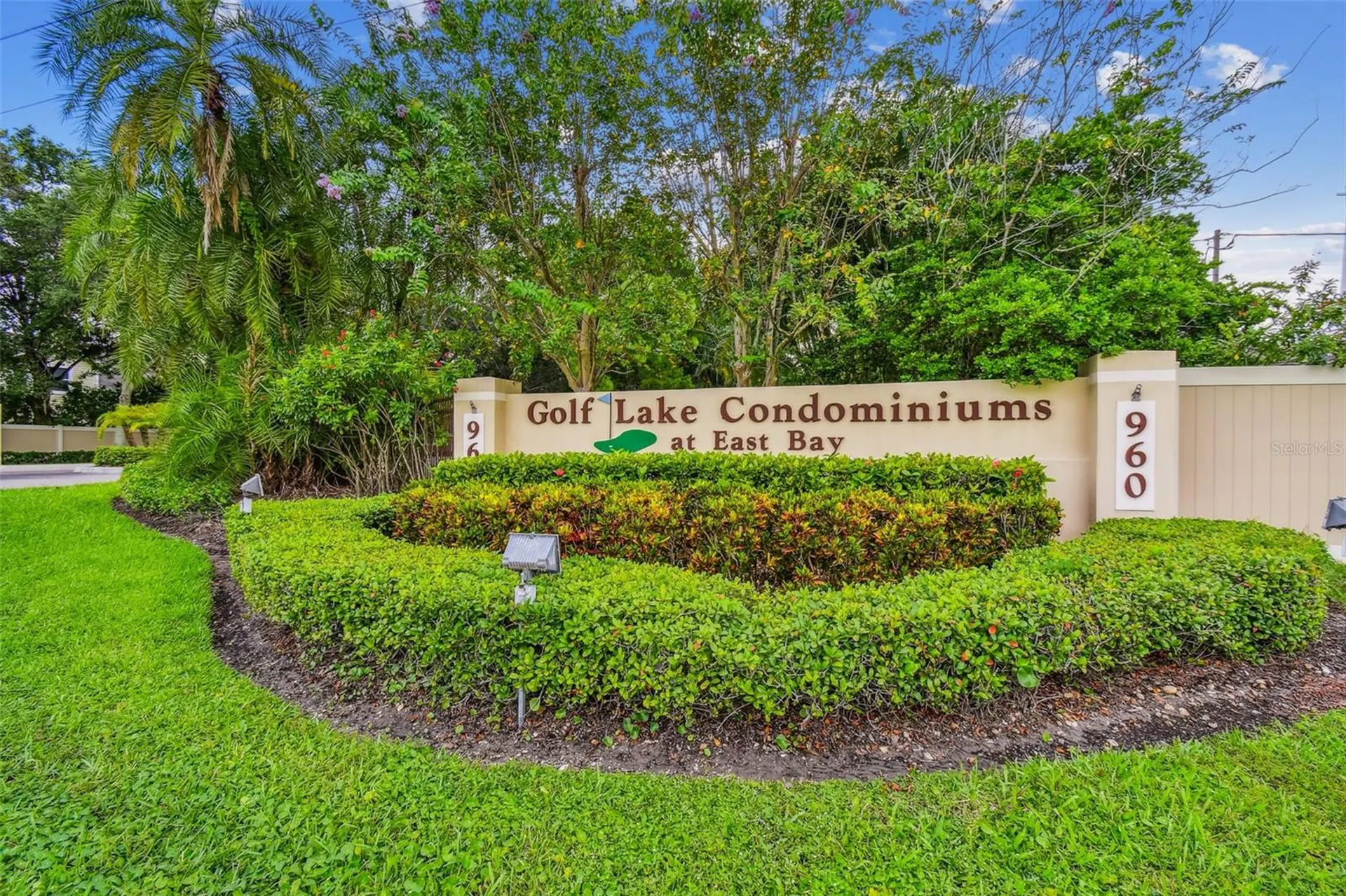 960 Starkey Road Largo FL 33771