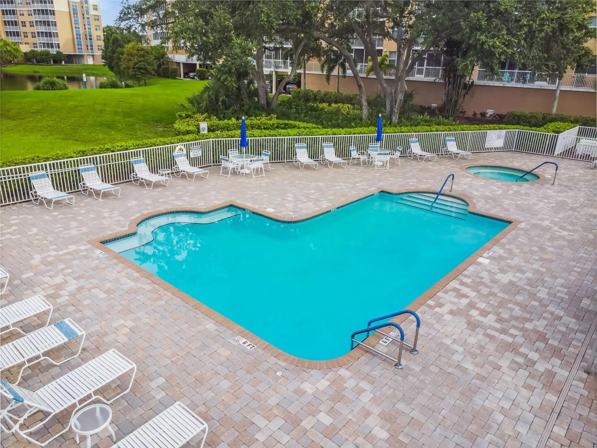 960 Starkey Road Largo FL 33771