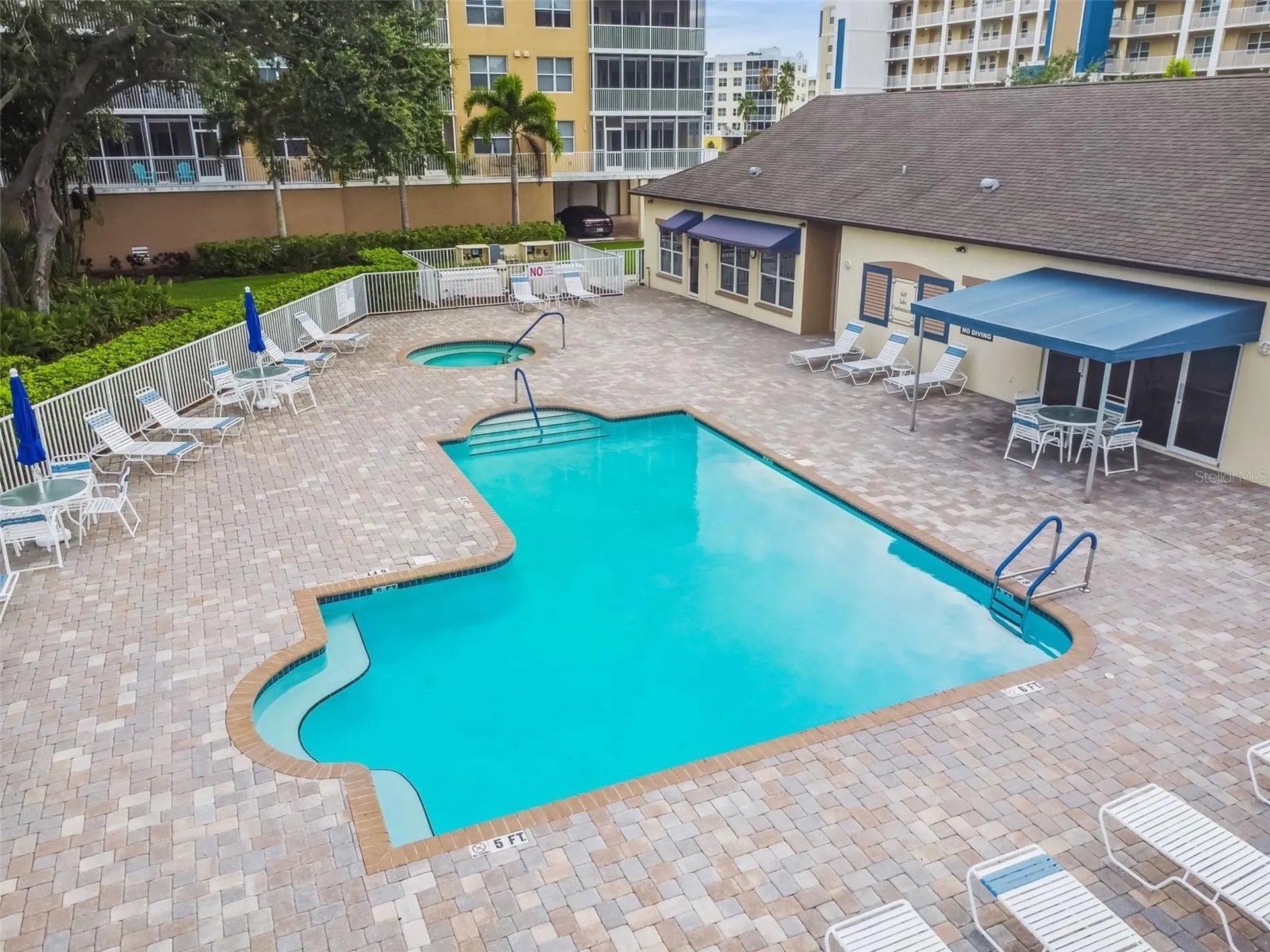 960 Starkey Road Largo FL 33771