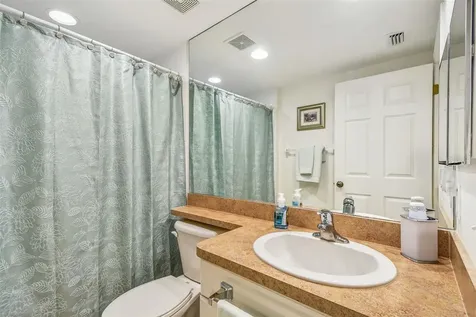 960 Starkey Road Largo FL 33771