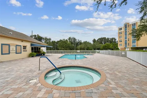 960 Starkey Road Largo FL 33771