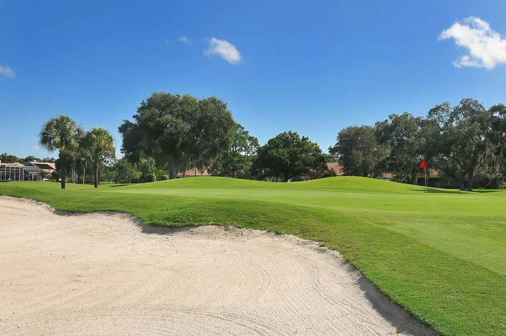 6041 Clubside Drive Sarasota FL 34243