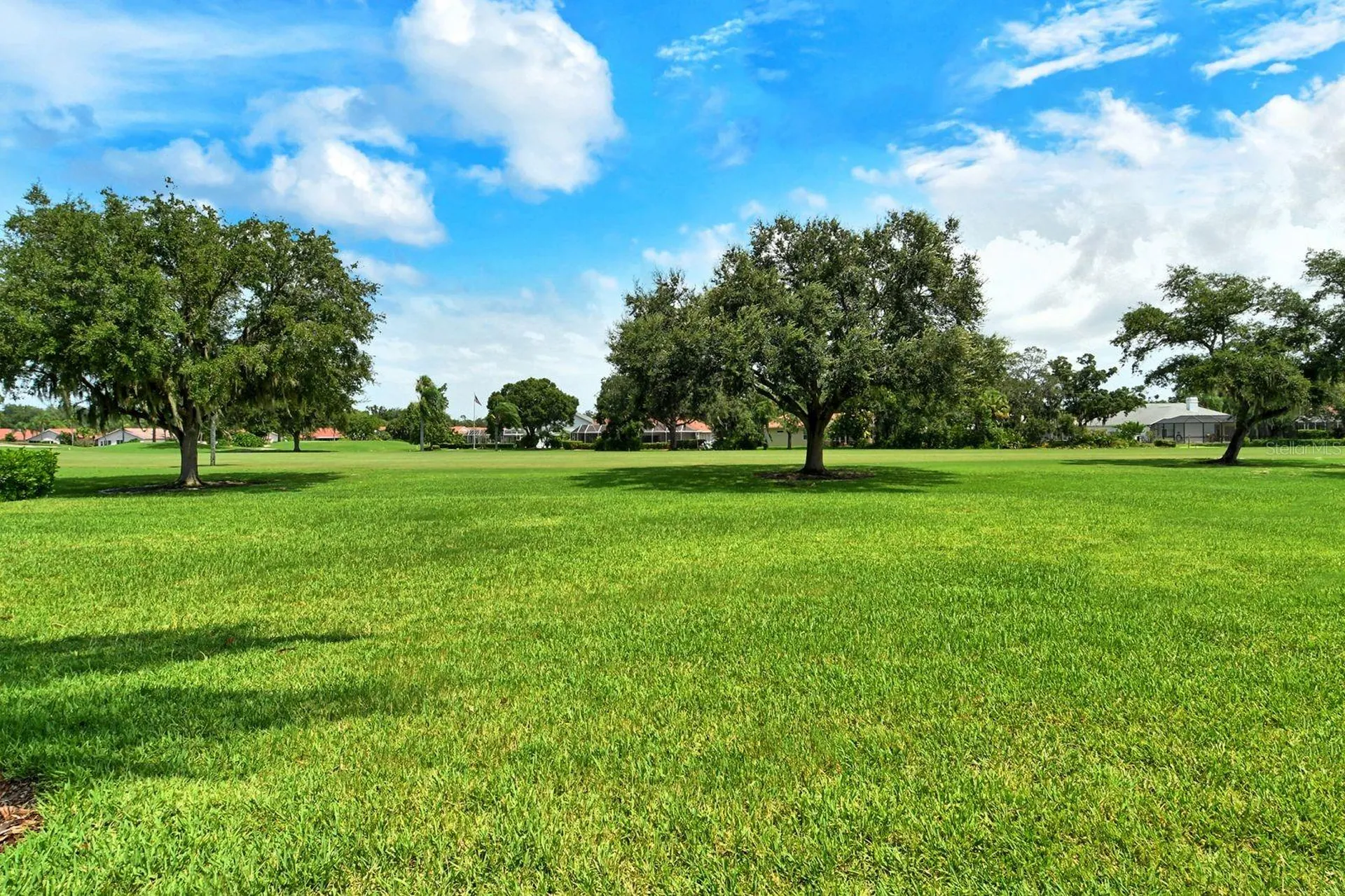 6041 Clubside Drive Sarasota FL 34243